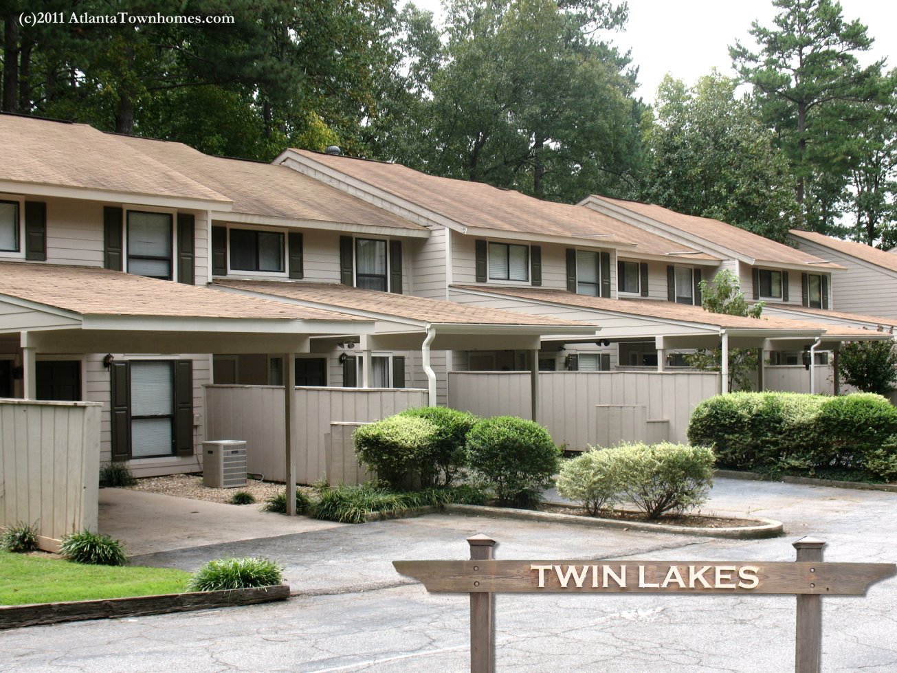 Twin Lakes Townhomes in Dunwoody/ Atlanta,
