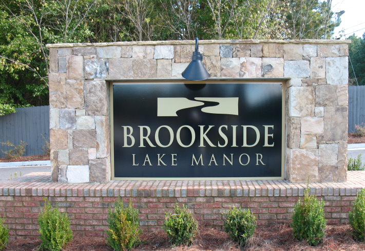 Brookside Lake Manor1