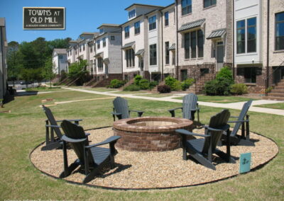 towns at old mill in roswell 5a